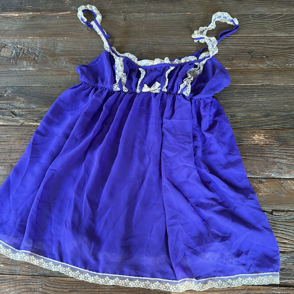 Victoria’s Secret purple sheer Coquette with lace trim EUC Small